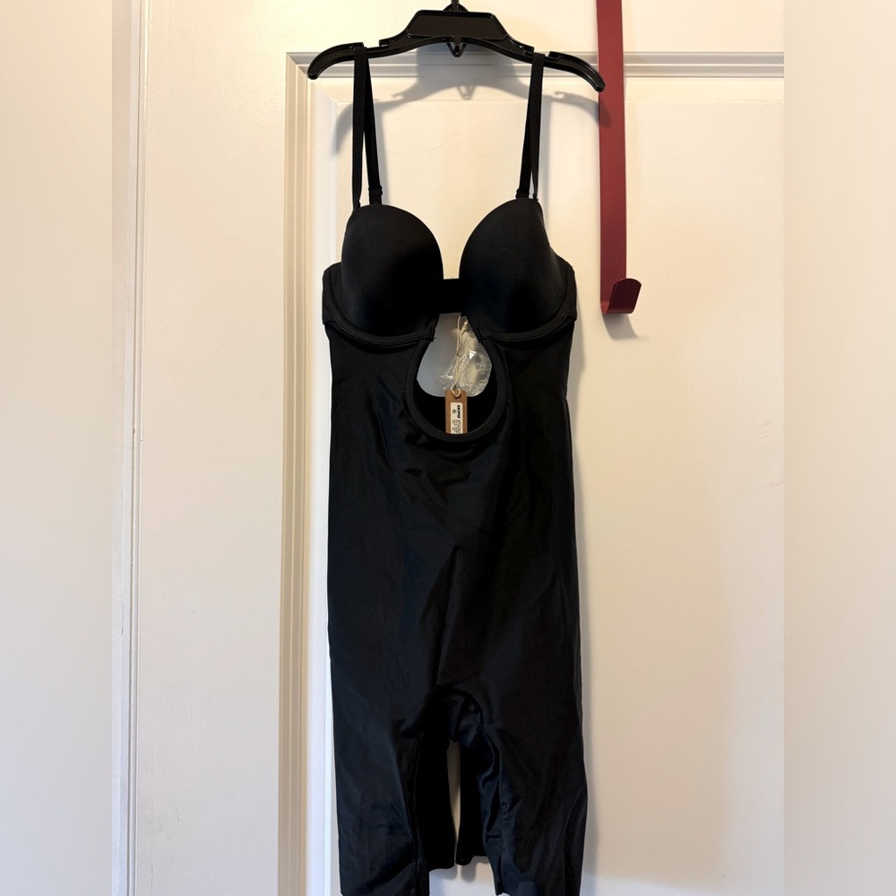 Skims Deep Plunge Shapewear Mid Thigh Bodysuit Size XXS Color Onyx NWT